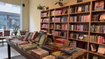 Anna's Bookcafé